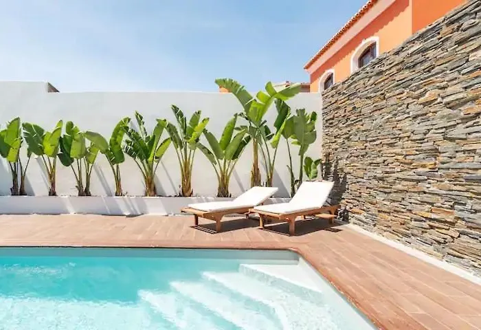 Baleal Surf Ranch Hotel Ferrel  photo