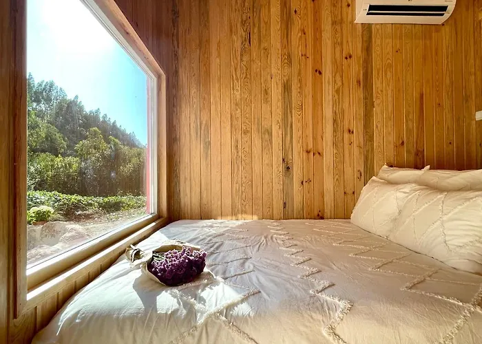 Nativo Natureza Pink Wood Cabin Cela  photo