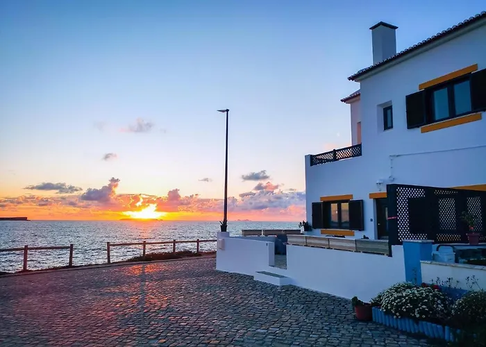 Pequena Baleia Bed & Breakfast Ferrel  photo