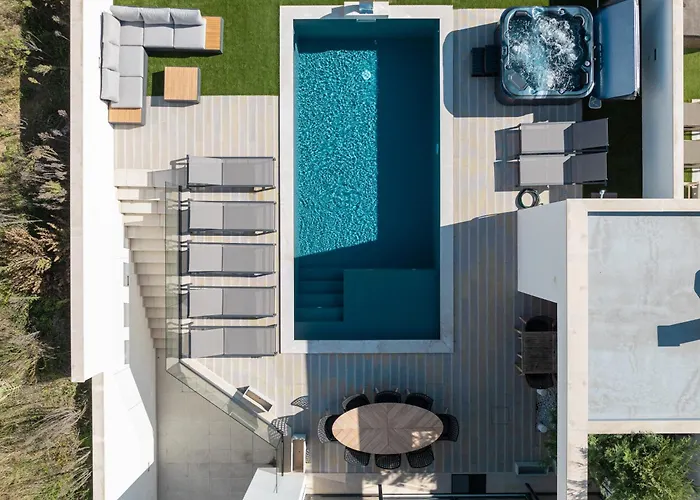 Paradise Villa, Luxury Villa Near The Beach Ribamar  photo