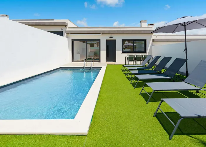 Villa Emilio With Private Pool Santa Barbaraの写真